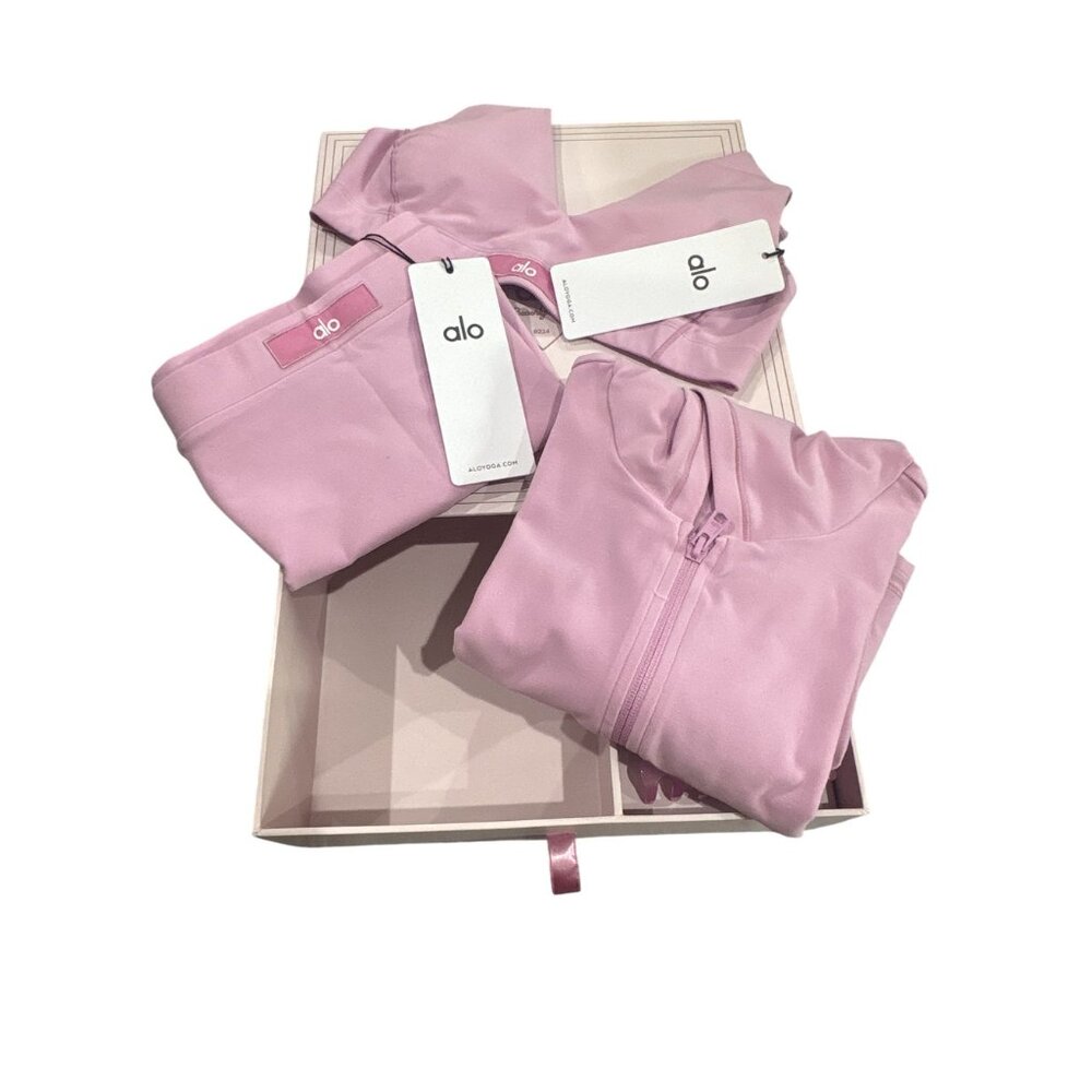 Sincerely, ALO Valentines Influencer PR Set - Picture 4 of 8